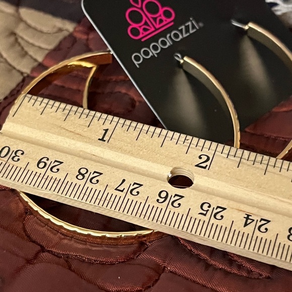 💥3/$13.00💥Paparazzi Earrings ( Bundle) - Picture 6 of 9